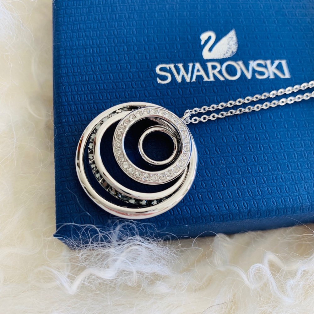 Swarovski pendant necklace